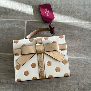 Kate Spade Wrapping Party Box Bag. Barely used.